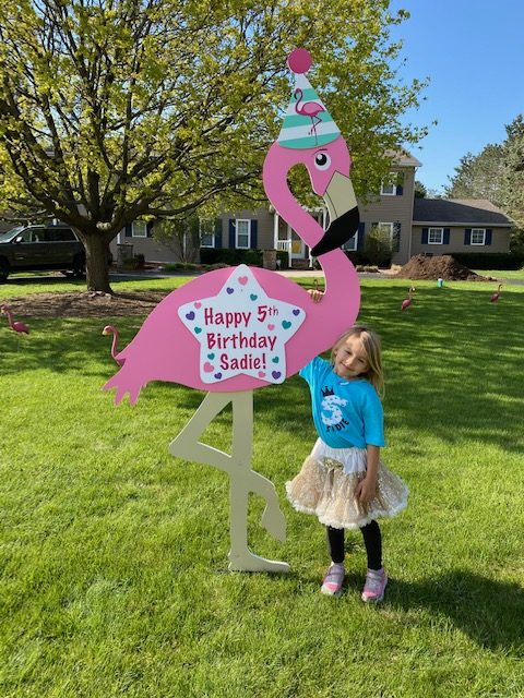 Front Yard Flamingo Sign & Flocking – Washington, IL