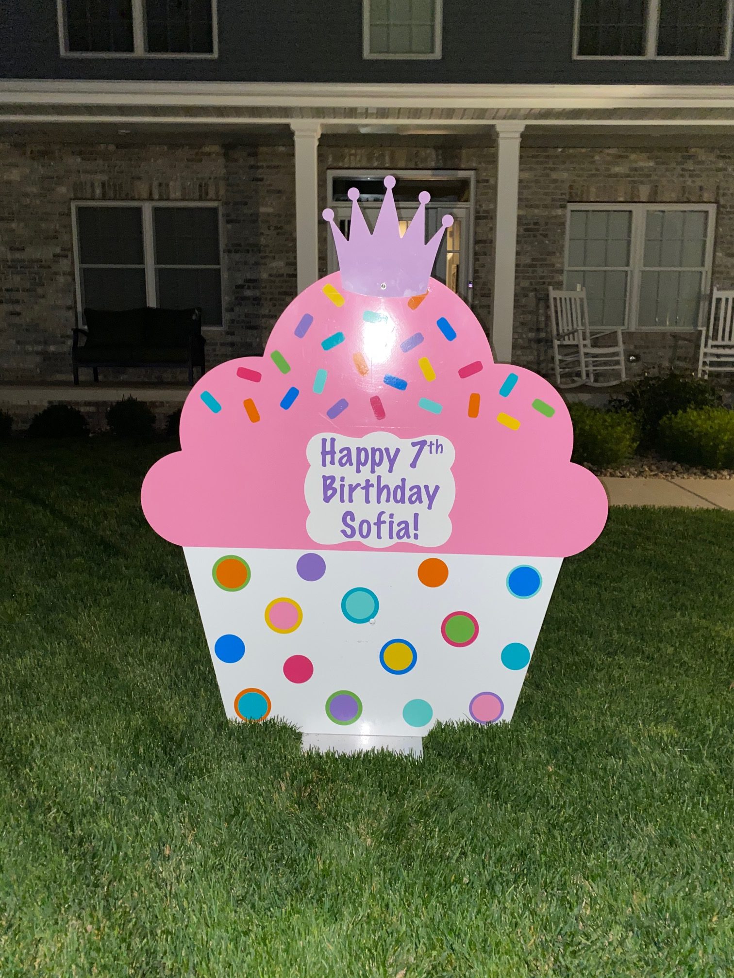 Surprise Front Yard Decoration with Custom Name – Washington, IL